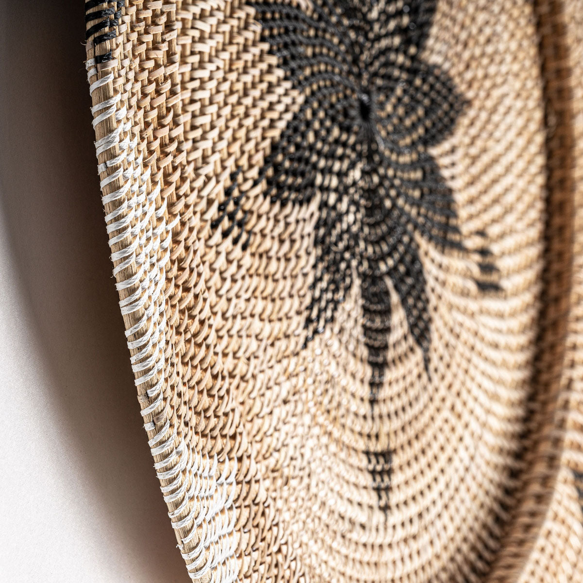 Plato decorativo en ratán Boho Chic