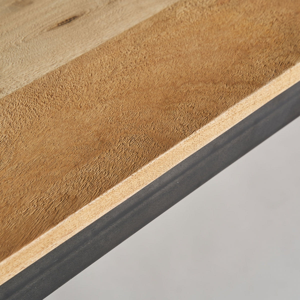 Mesa de comedor madera y hierro