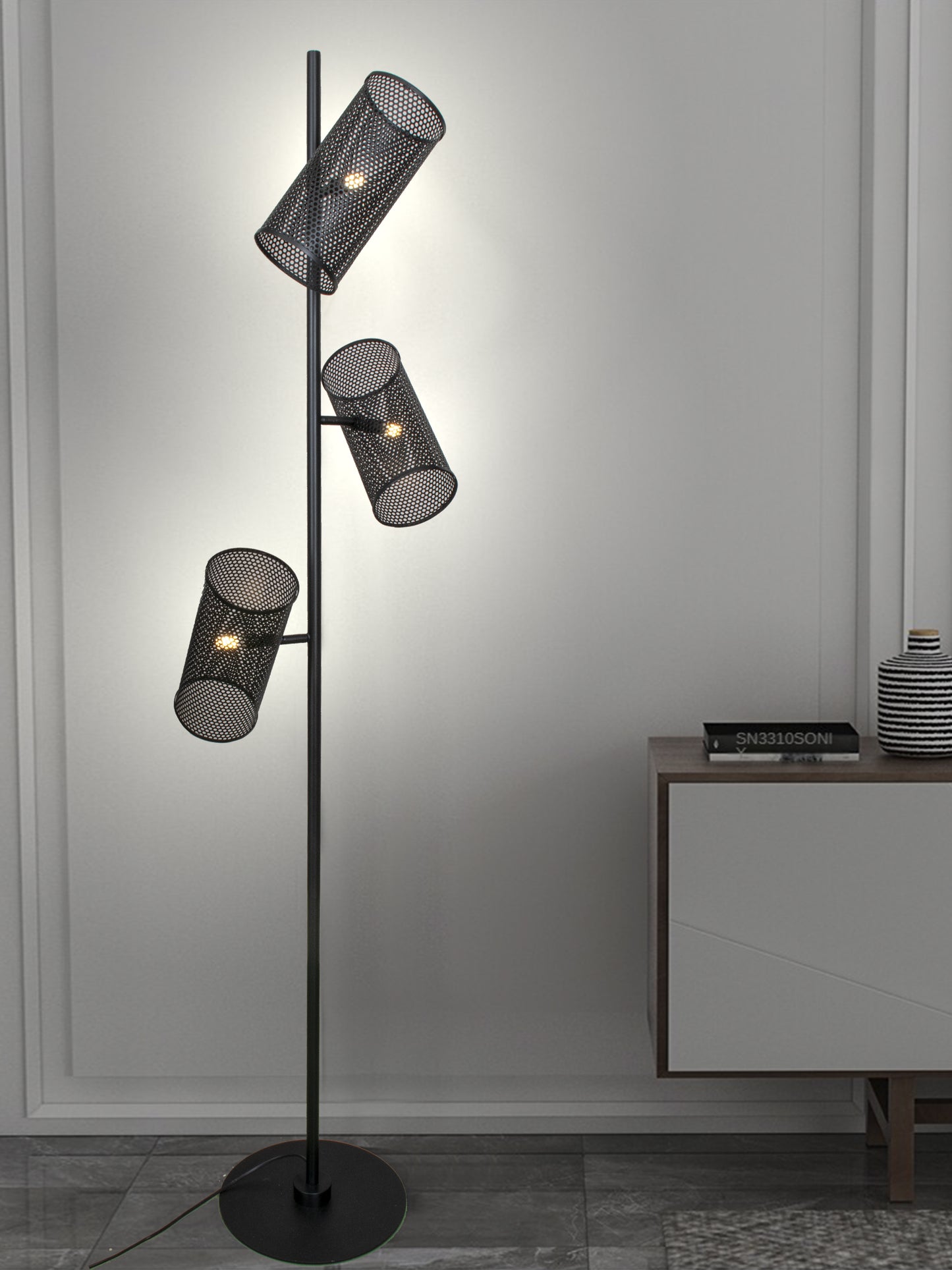 Lámpara de pie, color negro de acero