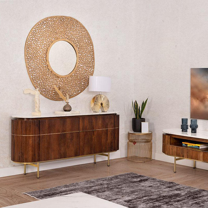 Aparador marrón y dorado, de madera de mango, metal y tapa de mármol blanco