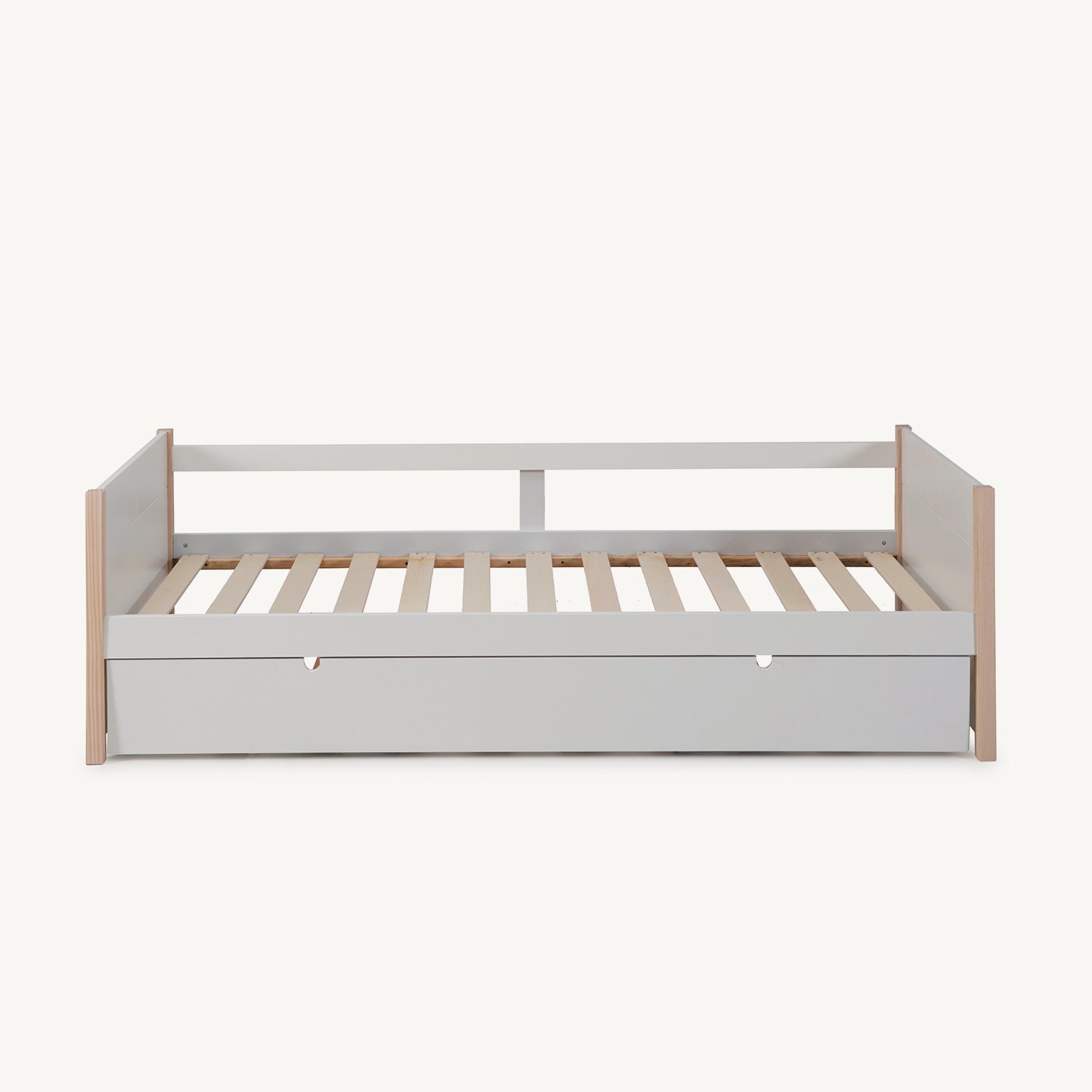 Cama nido blanca con sistema de arrastre abierto