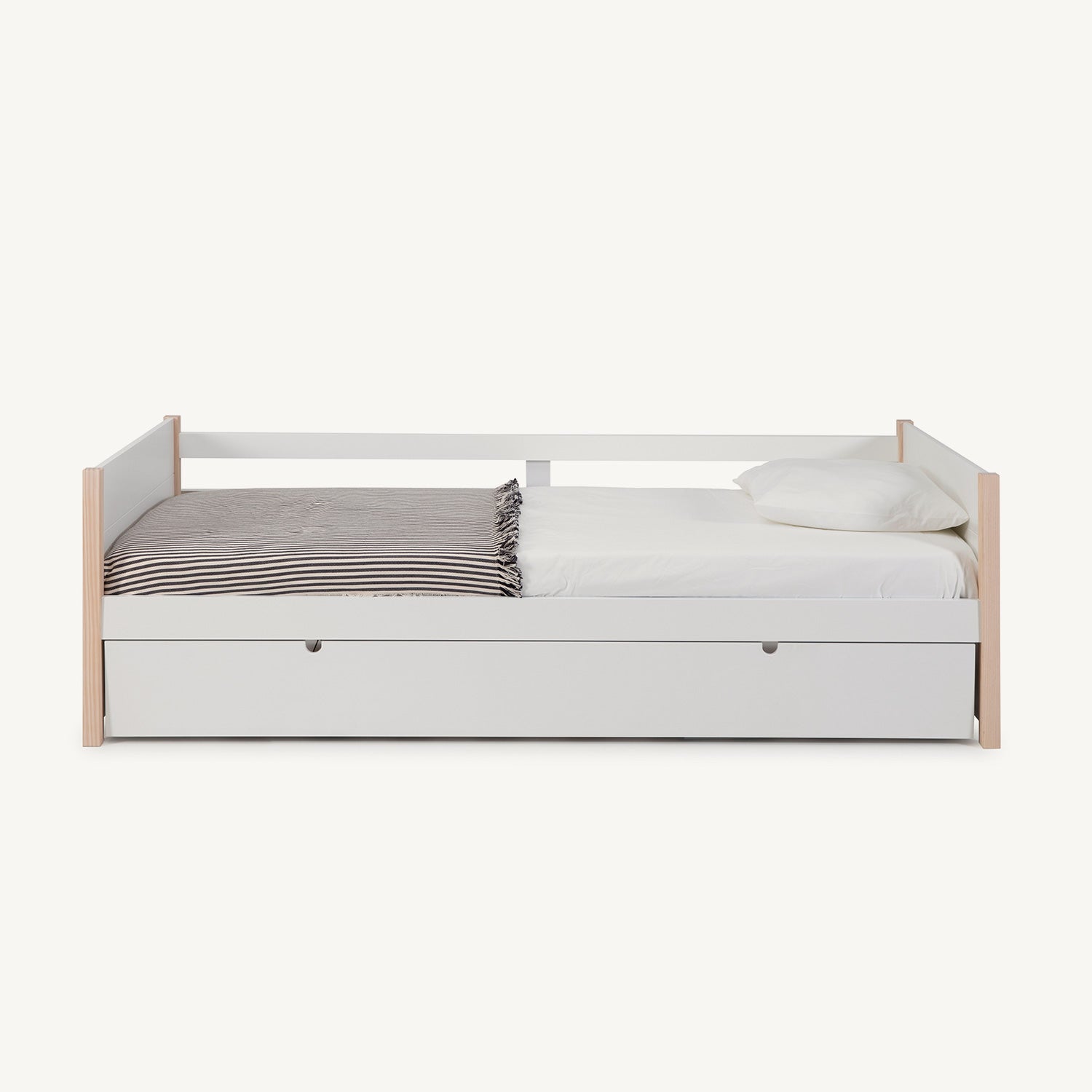 Cama nido doble para niños con cama inferior desplegada