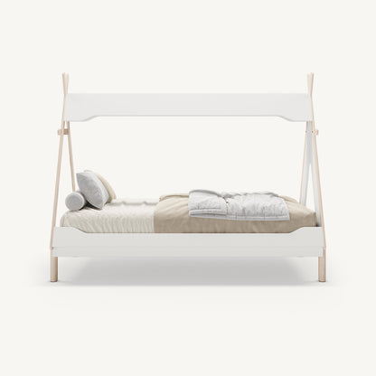 Cama tipi infantil con somier de láminas y ventana trasera