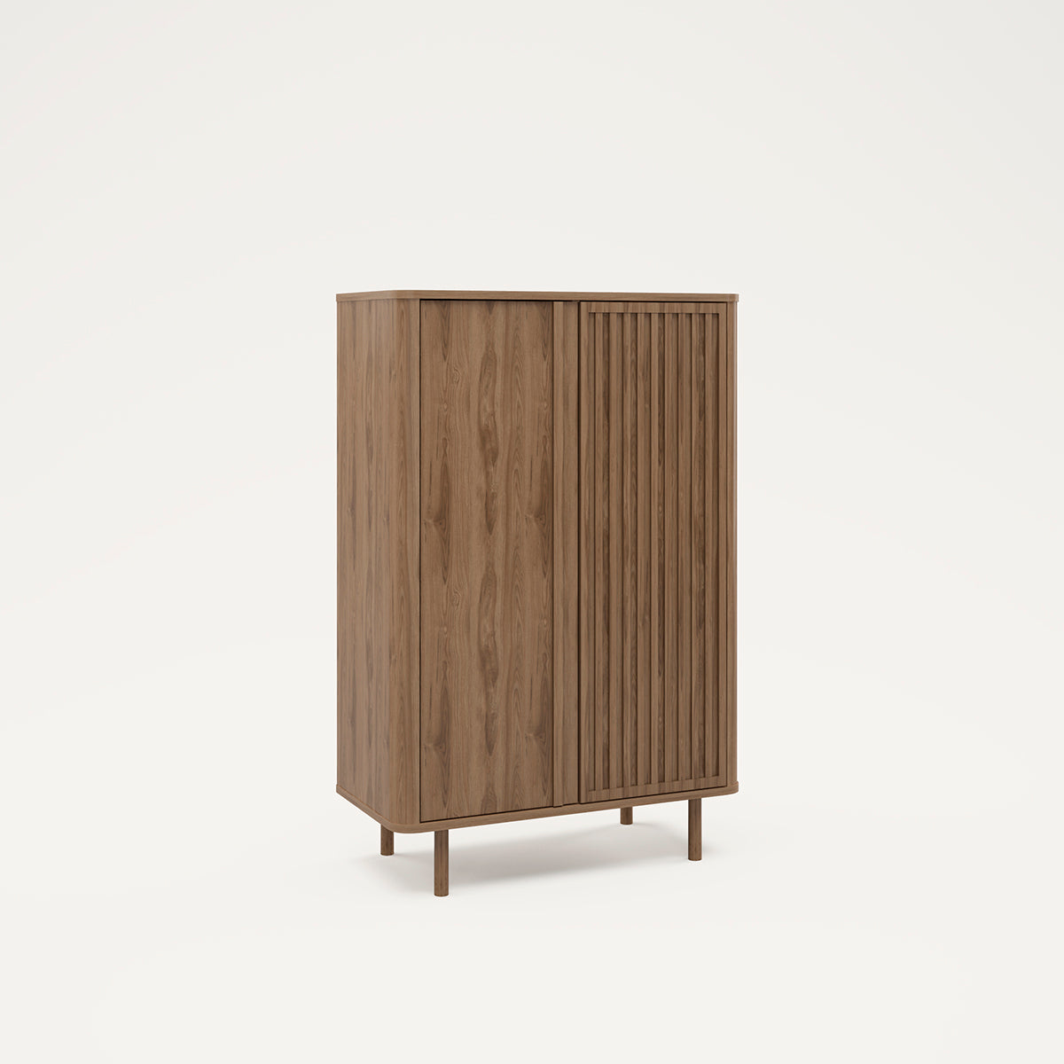 Armario en color marrón fabricado de melamina y madera de roble, con cuatro patas, dos puertas y ochos huecos en su interior con estantes. 