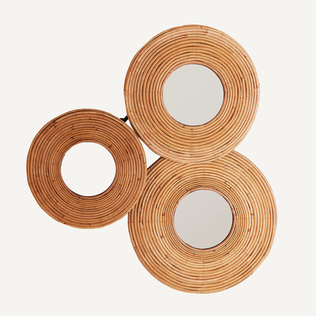 tres espejos circulares de bambú