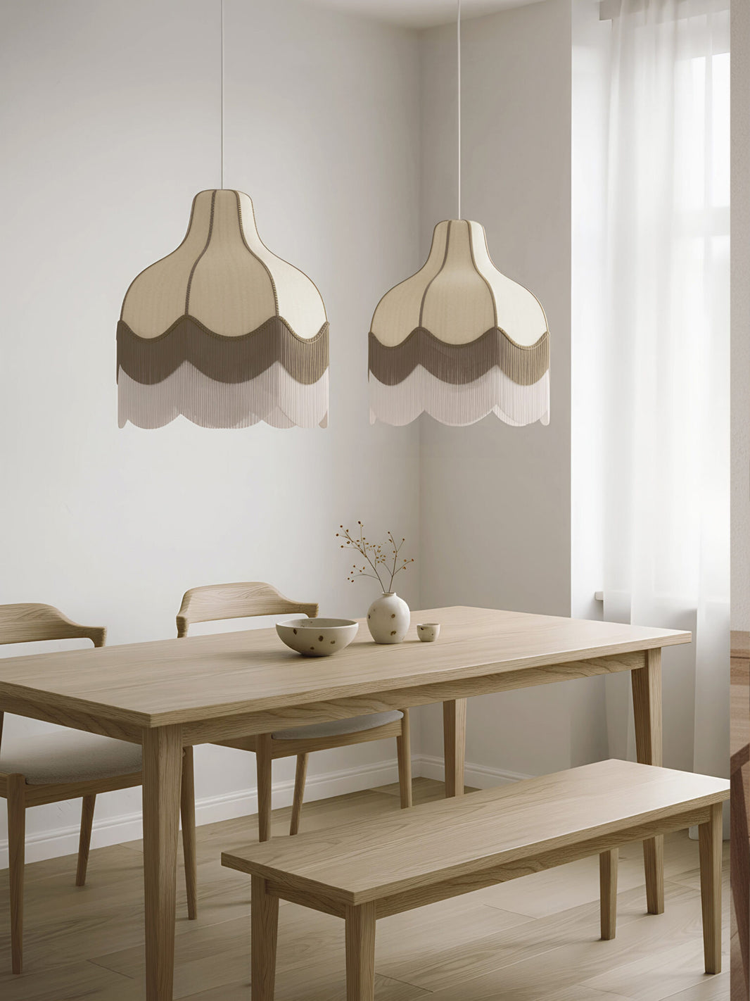 Pantalla de techo con flecos beige