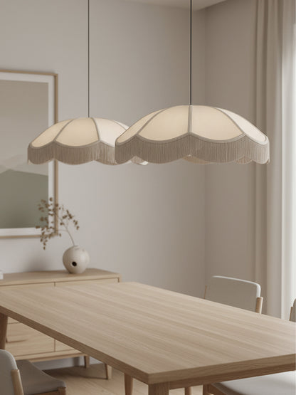 Pantalla techo flecos beige 