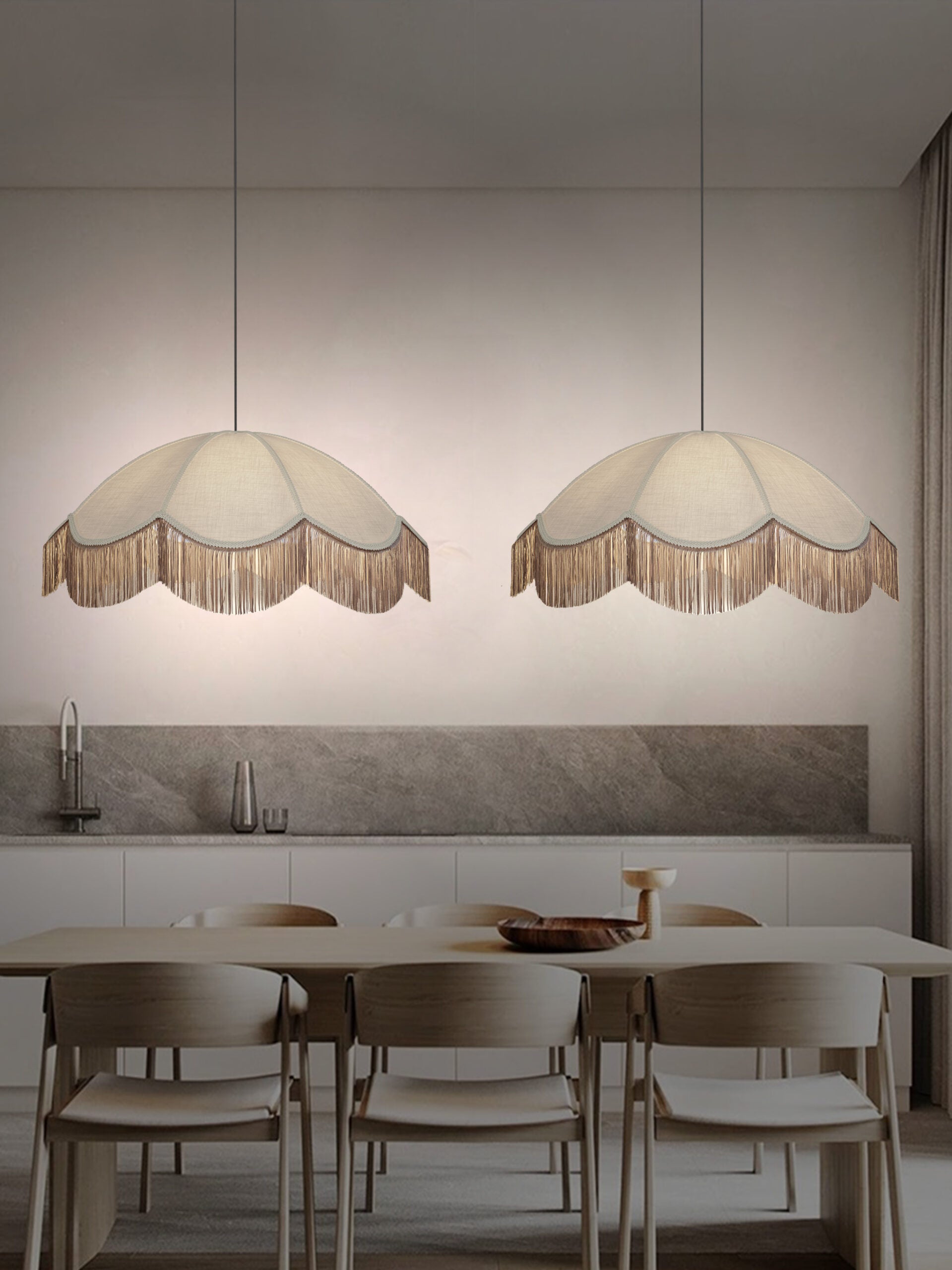 Pantalla techo flecos beige 