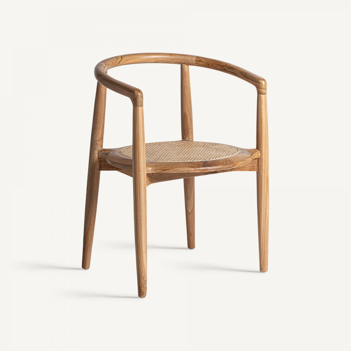 Silla de comedor en tendencia con ratan y madera