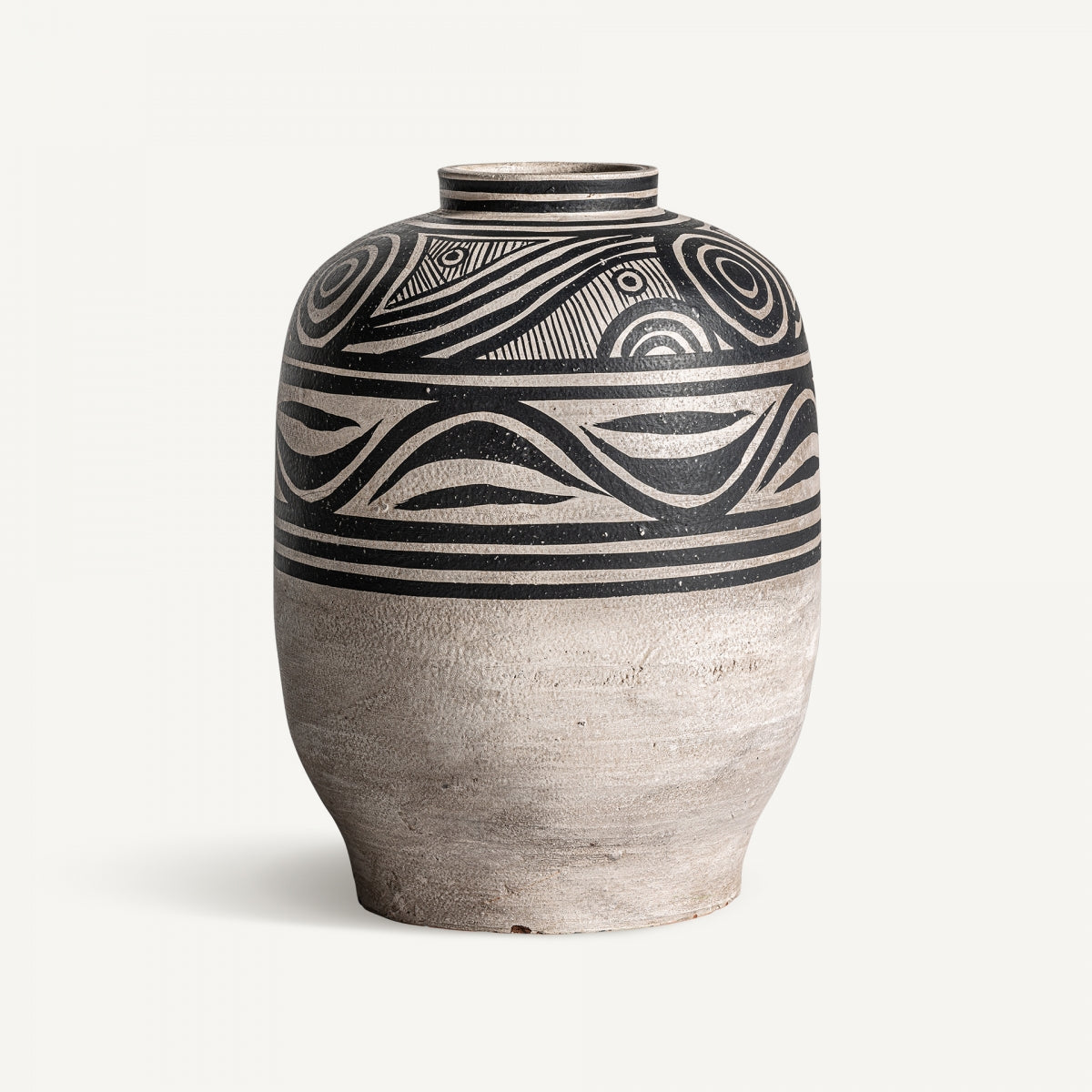 Jarrón tonos gris y negro, artesanal, de terracota