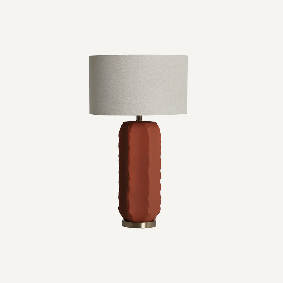 Lámpara de mesa Argila con base ojiza y pantalla beige