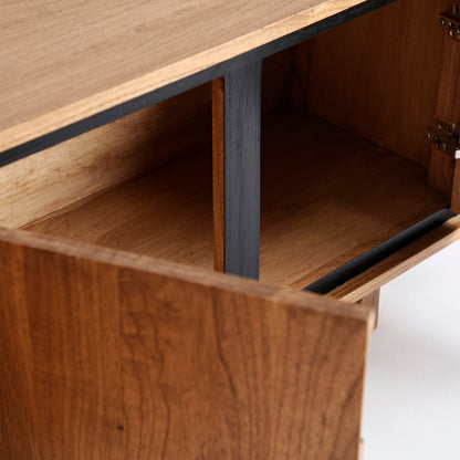 Mueble TV en madera de mindi, marrón y negro.