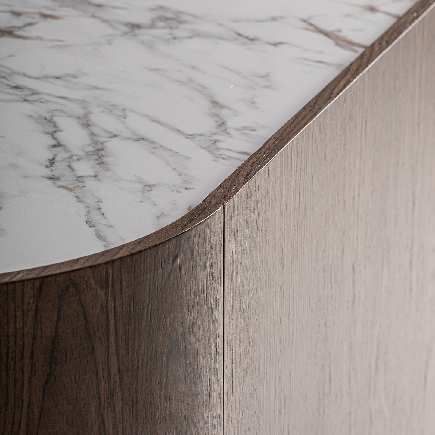 Mueble TV Arko en Madera y Porcelana Blanca