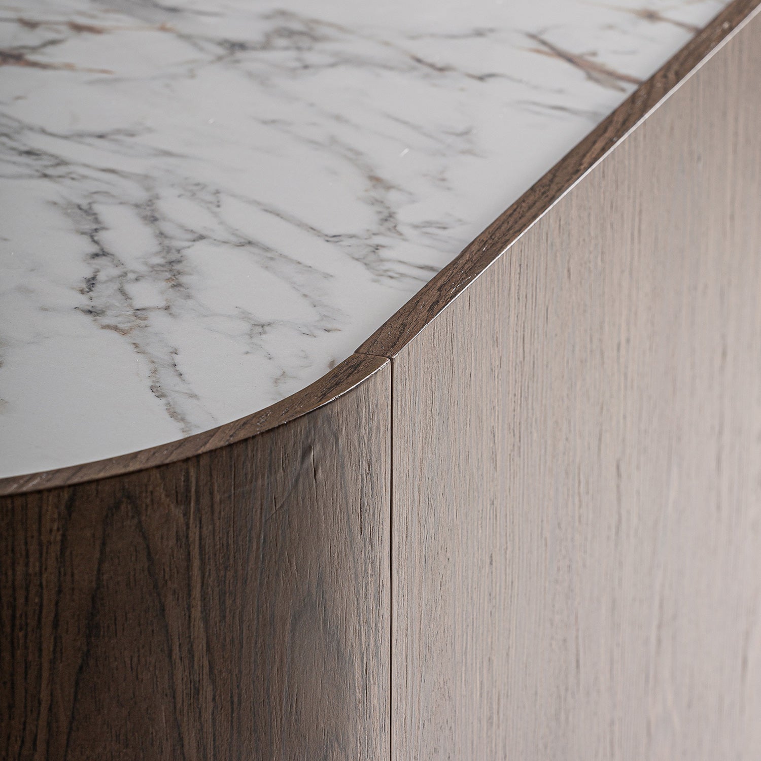 Mueble TV Arko en Madera y Porcelana Blanca