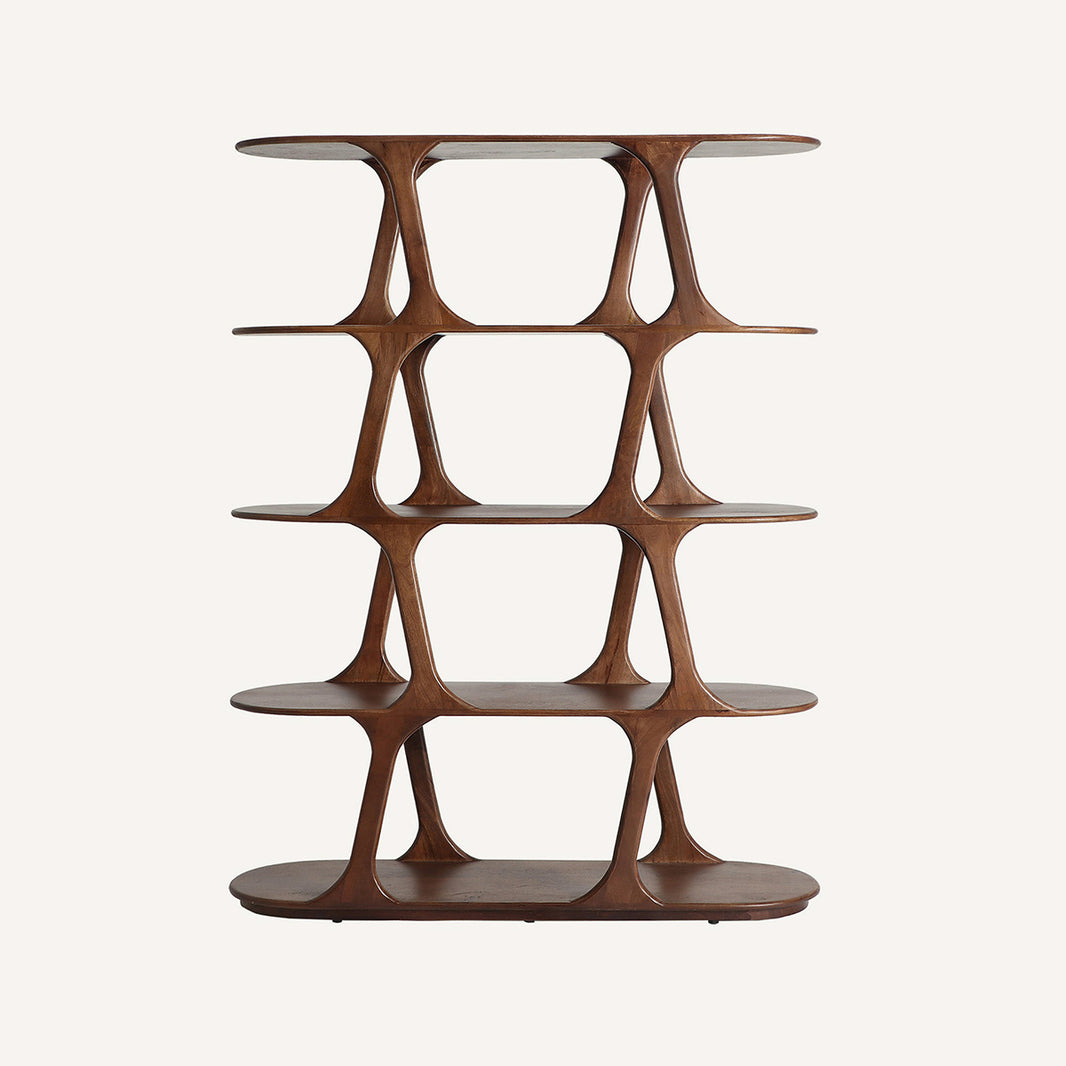 Estantería fabricada en madera de mango marrón oscuro.