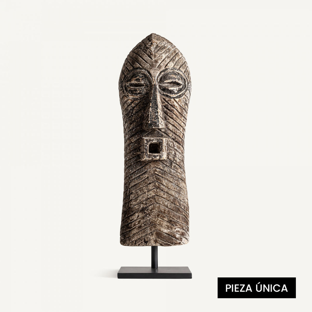 Escultura tribal de grandes dimensiones 