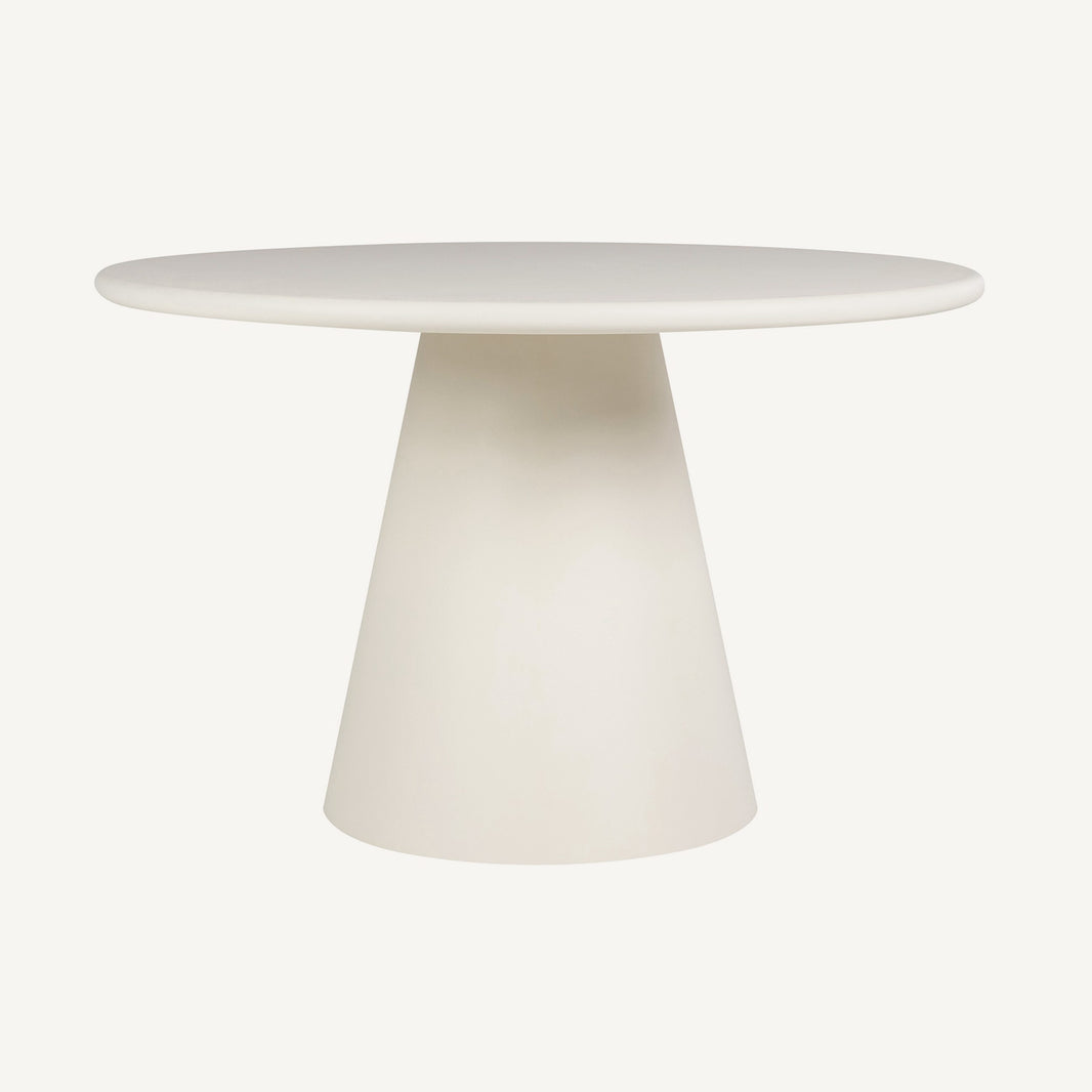 Mesa comedor Lirio en microcemento y madera prensada en color off white.