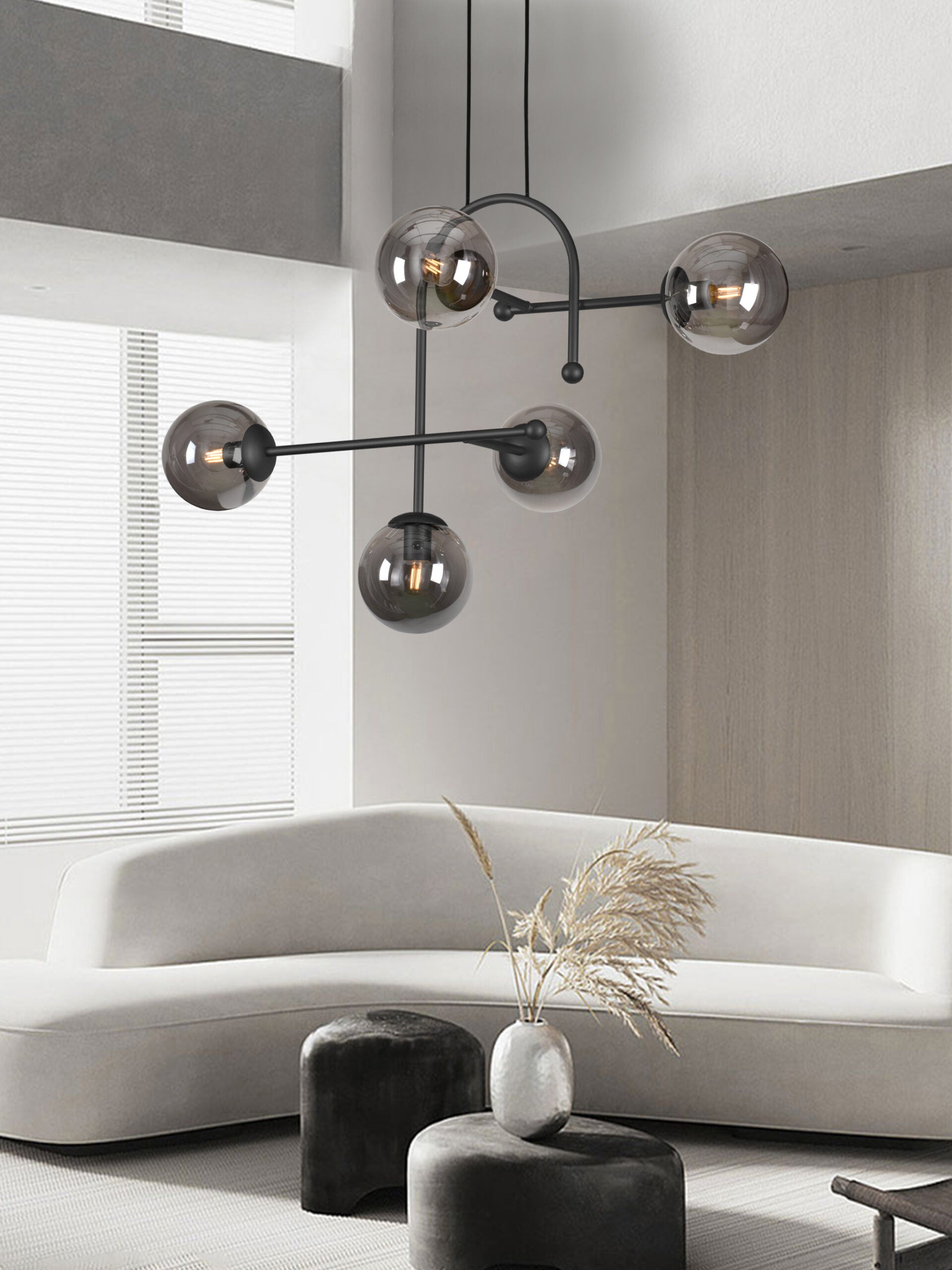 Lámpara de techo con 5 esferas de vidrio ahumado negro en distintas alturas