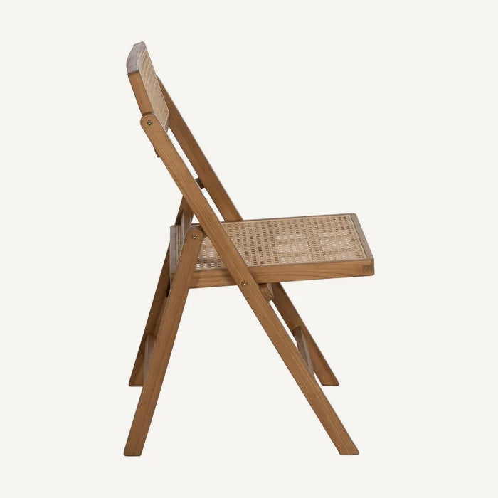 Silla color natural y beige en madera de teca y ratán