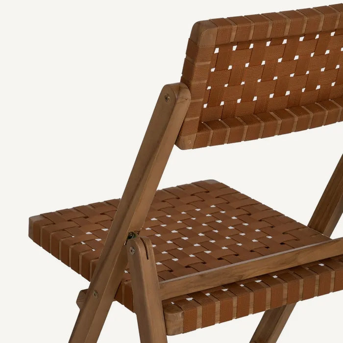 Silla plegable de madera de teca y ratán marrón 