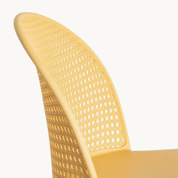Silla Exterior Amarilla para balcón o, terraza o bares