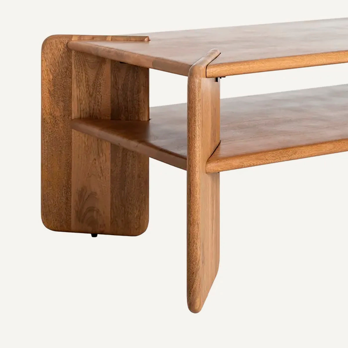 Mesa de centro rectangular con un hueco en medio. Fabricada de madera de mango natural