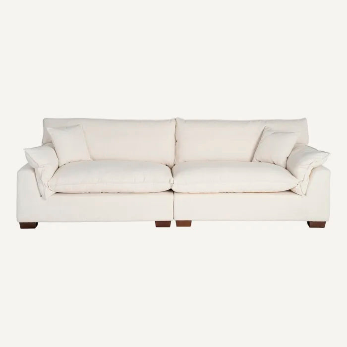 Sofá 4 plazas en color crema, de madera y tejido de lino