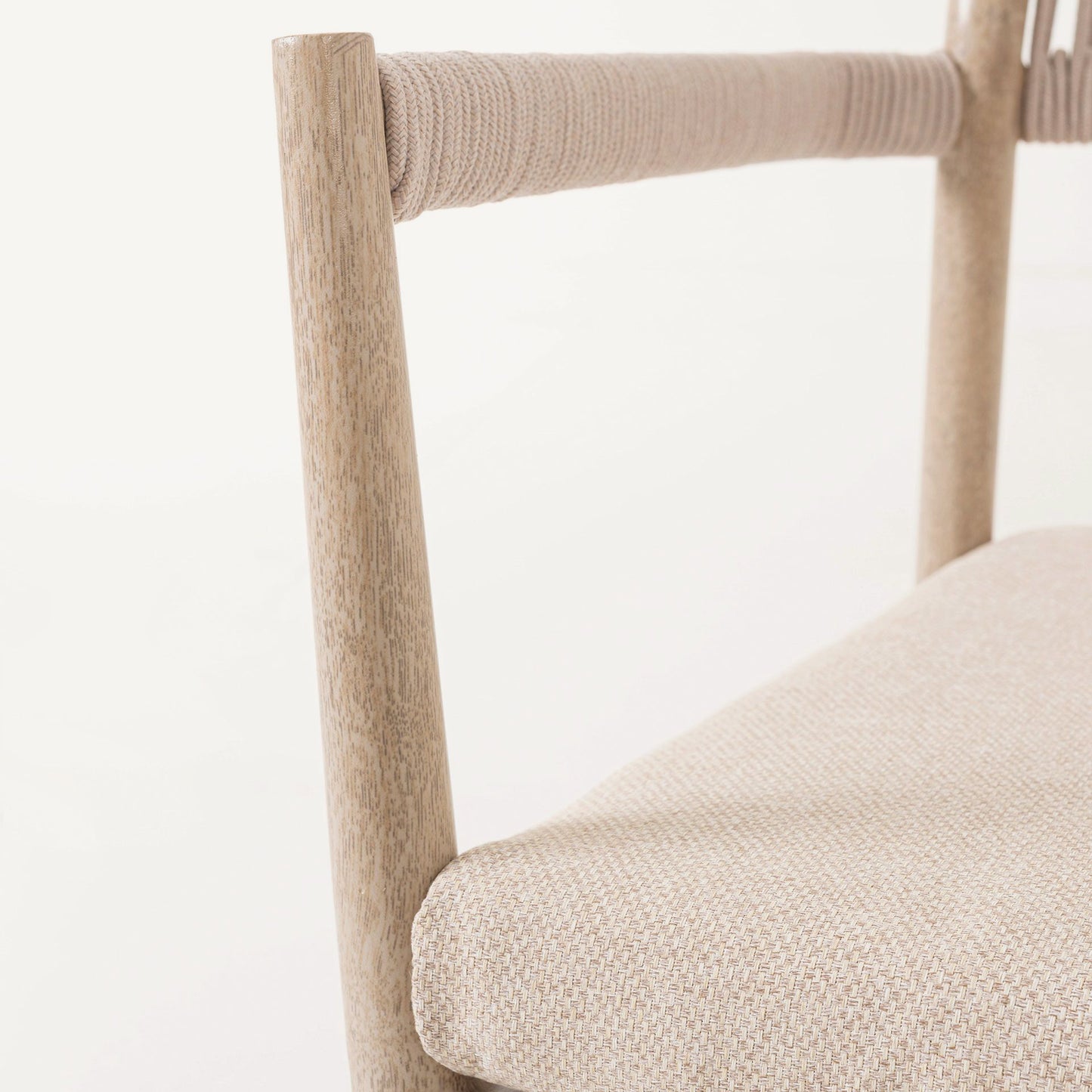 Silla de exterior imitación de madera con cojín