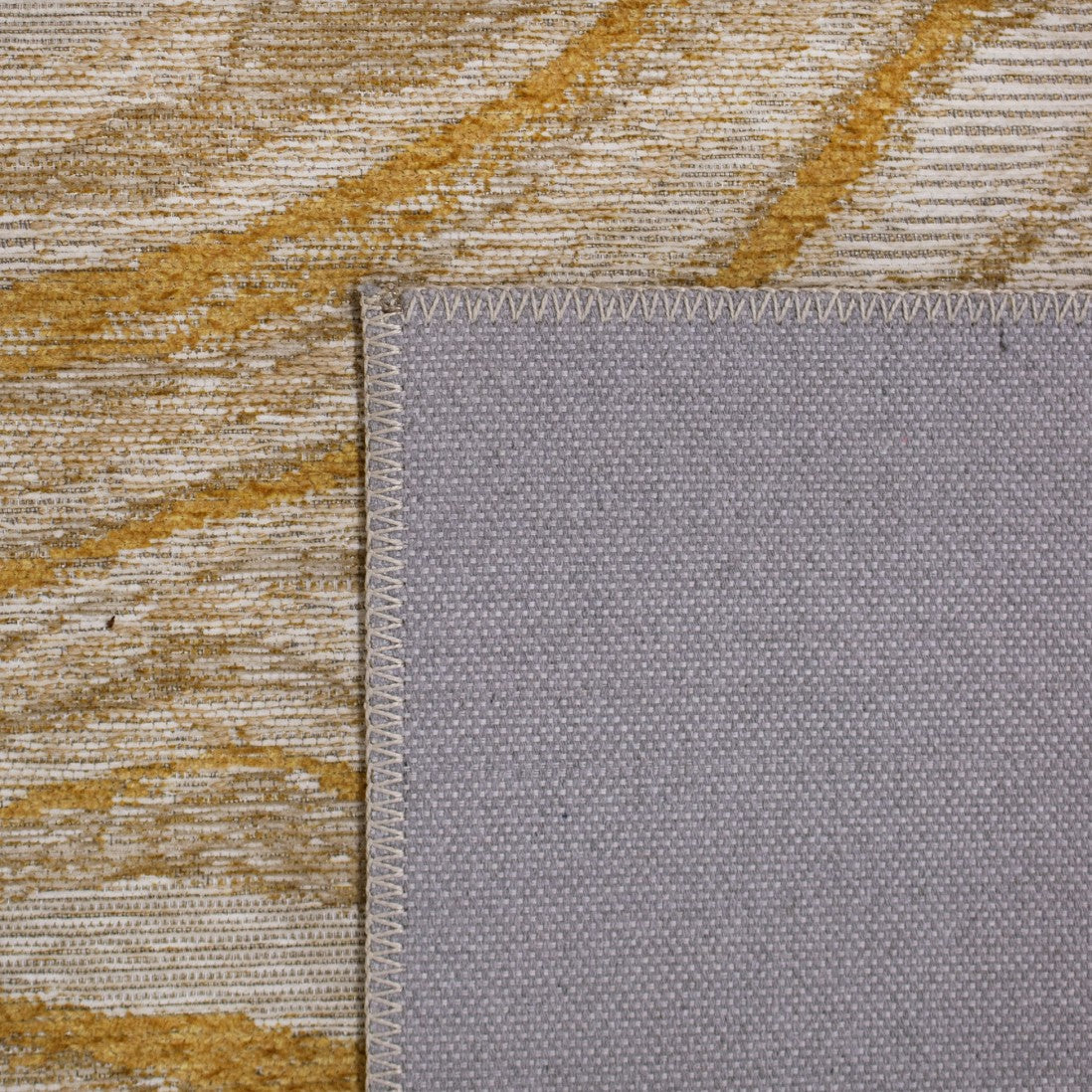 Alfombra adore ondas ocre