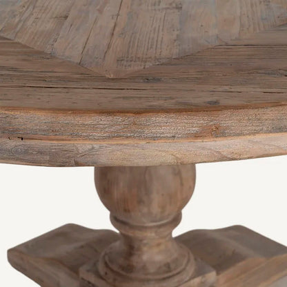 Mesa de comedor redonda, fabricada en madera de pino reciclada. 140 cm