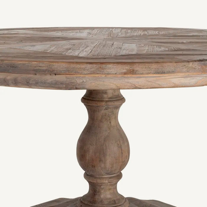 Mesa de comedor redonda, fabricada en madera de pino reciclada. 140 cm