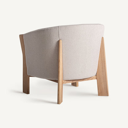 Vista trasera de la butaca Nara de estilo minimalista.